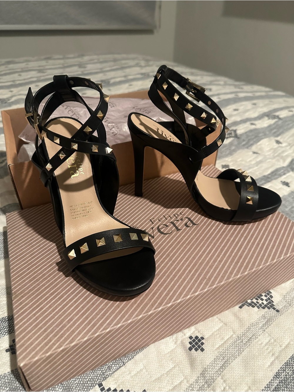 Felipe Riviera - Black Gold Studded Platform High Heels - Picture 7 of 8